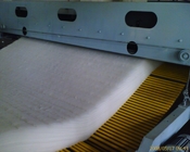 ผ้า Nonwoven ผ้า Quilt ทำเครื่อง 4.5m สำหรับกาวฟรี Wadding